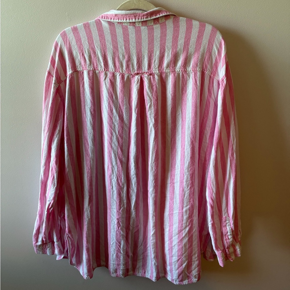 Old Navy button down - Picture 2 of 3